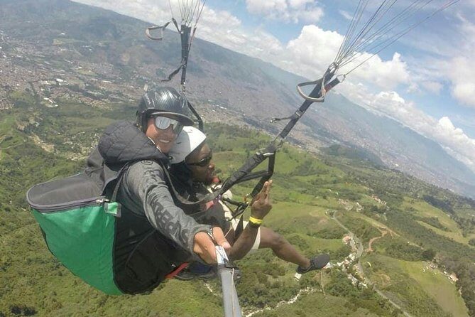 Tour Paragliding - Tandem Paragliding: The 20-Minute Flight You’ll Actually Remember