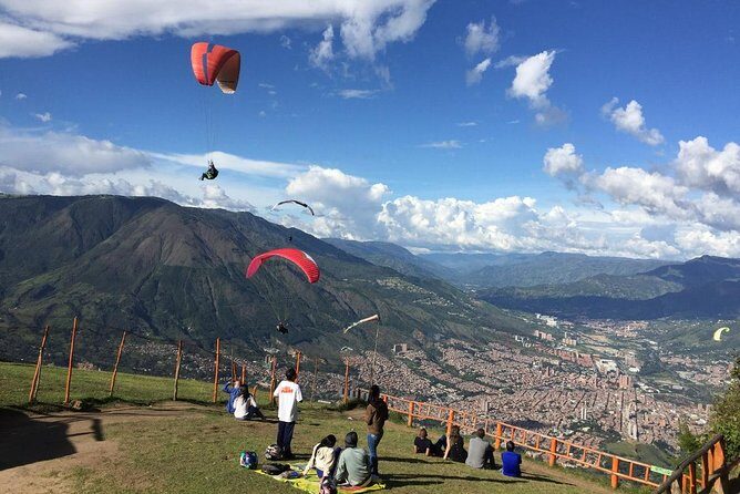 Tour Paragliding - Who This Fits Best in Your Medellín Schedule