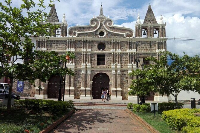 Tour Santa Fe de Antioquia - San Jerónimo: where the town’s classic character shows up