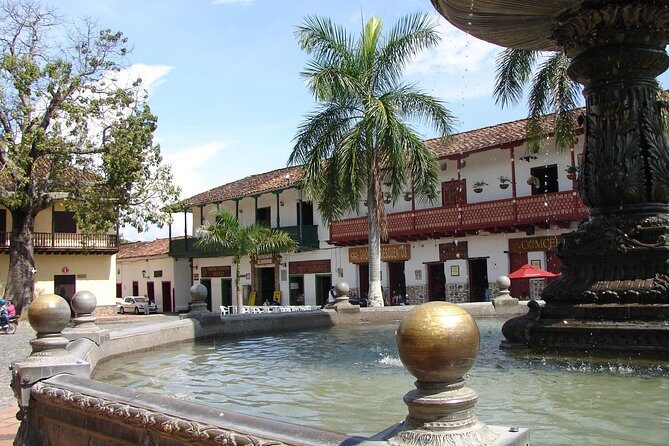Tour Santa Fe de Antioquia - Juan del Corral museum: starting with the town’s identity