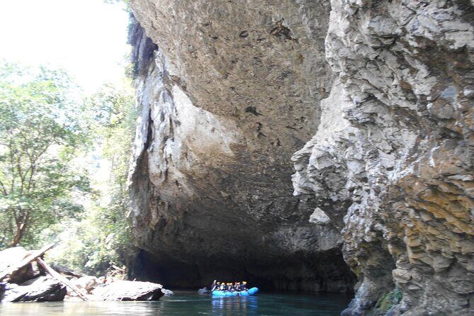 Tour to Río Claro and La Caverna del Cóndor - Key highlights
