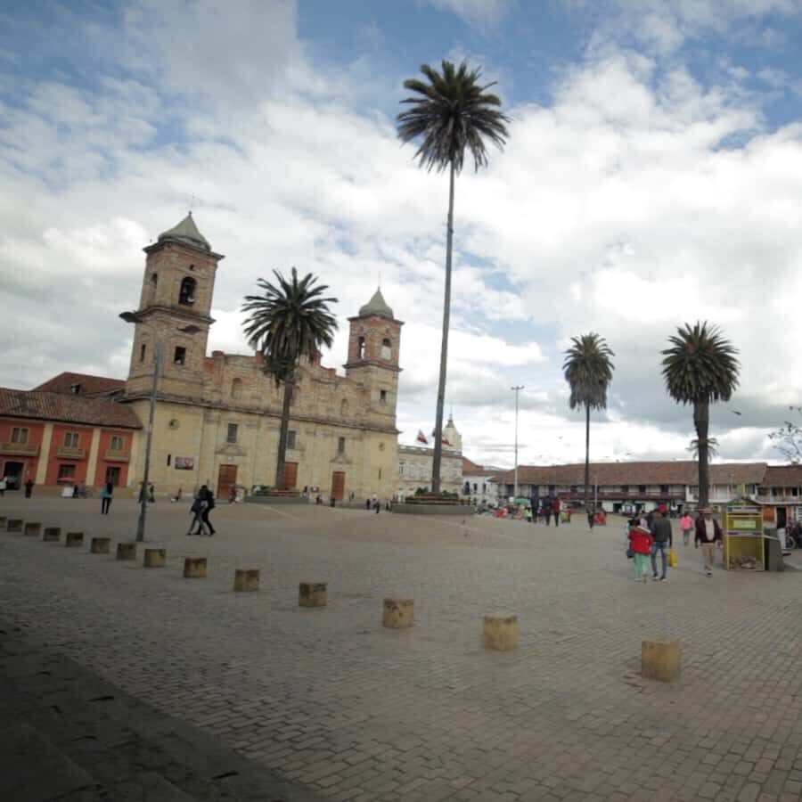 Zipaquirá: Salt Cathedral Group Tour with Pickup - Why the Zipaquirá Salt Cathedral works as a day trip from Bogotá
