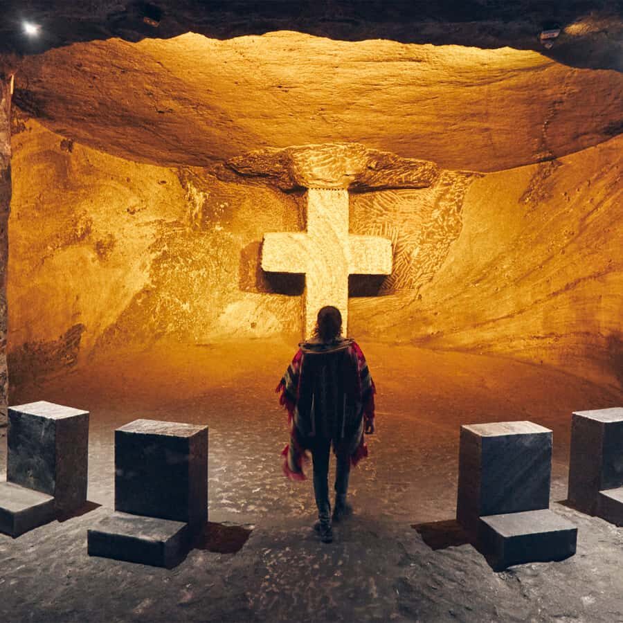 Zipaquirá: Salt Cathedral Group Tour with Pickup - Entering the Salt Cathedral: stations, tunnels, and symbolic saltwork